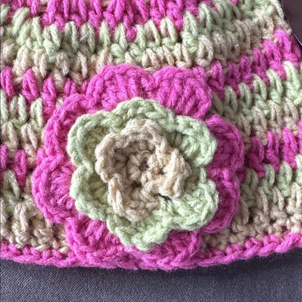 Daisy Baby Girls Crocheted Skull Hat Beanie Pink and Lime Green 2-8 years NEW